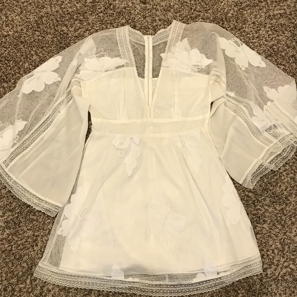 Kite & Butterfly Dresses & Skirts - 100% silk Kite & Butterfly bell sleeve gown